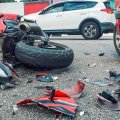 De estos accidentes, 59 involucraron motocicletas, o sea, poco más del 84 %; 3 vehículos livianos, 5 yipetas y 3 peatones.