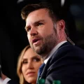 Senador JD Vance.