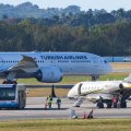 Un avión  en el Aeropuerto Internacional José Martí­ de La Habana, Cuba.  AP