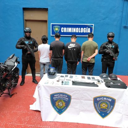 Arresta a cuatro colombianos por robos a mano armada en sectores exclusivos del Distrito Nacional