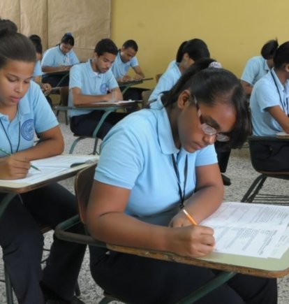 Los alumnos que participan en PISA han completado al menos 6 años de escolarización formal.