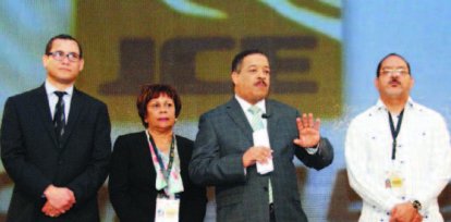 15_05_2016 HOY_DOMINGO_150516_ El País9 A,15_05_2016 HOY_DOMINGO_150516_ El País9 A