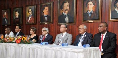 Foto 2 - Mesa central,Foto 2 - Mesa central