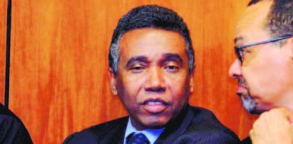 26_10_2015 HOY_LUNES_261015_ El País7 A,26_10_2015 HOY_LUNES_261015_ El País7 A