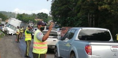 Accidente provoca largo tapón en Autopista Duarte,Accidente provoca largo tapón en Autopista Duarte