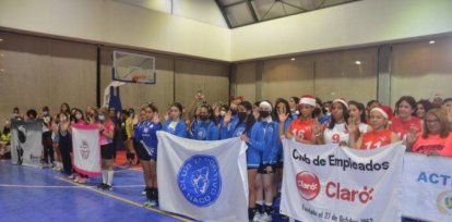 Club Naco reconoce a Prisilla Rivera,Club Naco reconoce a Prisilla Rivera