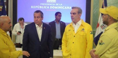 Abinader recibe a bomberos forestales en Palacio y anuncia mejoras,Abinader recibe a bomberos forestales en Palacio y anuncia mejoras