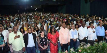 Julito Furcal reconoce trayectoria de 50 madres de la provincia Peravia,Julito Furcal reconoce trayectoria de 50 madres de la provincia Peravia