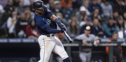 El novato dominicano Julio Rodriguez, de Seattle, despachó ayer tarde su jonrón 12 de la campa ante los Orioles.,El novato dominicano Julio Rodriguez, de Seattle, despachó ayer tarde su jonrón 12 de la campa ante los Orioles.