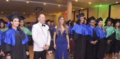 Penny Báez se gradúa de locución en la Otto Rivera,Penny Báez se gradúa de locución en la Otto Rivera