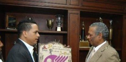 Adiós al inmortal, Roosevelt Comarazamy,Adiós al inmortal, Roosevelt Comarazamy