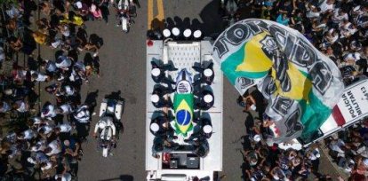 Pelé: Féretro llega al cementerio para su entierro￼￼,Pelé: Féretro llega al cementerio para su entierro￼￼