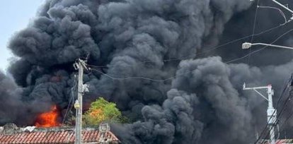 Explosión en San Cristóbal: «Hay un tanque de unos 5,000 galones que está en el edificio que está incendiado», dice director del COE,Explosión en San Cristóbal: «Hay un tanque de unos 5,000 galones que está en el edificio que está incendiado», dice director del COE