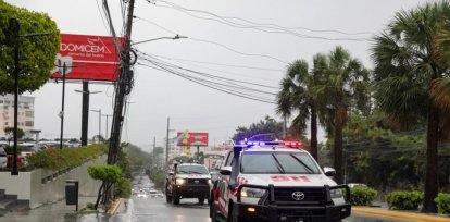 Equipos del 911 durante plan de contingencia ante posible amenaza de huracán Beryl en territorio nacional.,Equipos del 911 durante plan de contingencia ante posible amenaza de huracán Beryl en territorio nacional.
