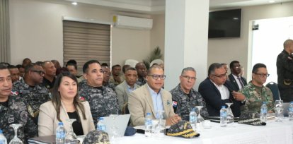 Diputados participan en reunión de seguridad ciudadana encabezada por el presidente Abinader,Diputados participan en reunión de seguridad ciudadana encabezada por el presidente Abinader