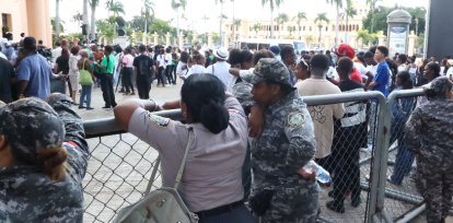 Manuel María Mercedes Medina, de los derecho Humanos participa en la Manifestacion de la aporvacion del codigo Penal , en la emplanada del palacio nacional . Fotos Jose Francisco. 24-7-2024,Manuel María Mercedes Medina, de los derecho Humanos participa en la Manifestacion de la aporvacion del codigo Penal , en la emplanada del palacio nacional . Fotos Jose Francisco. 24-7-2024