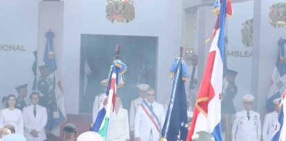 En fotos: ¿Cómo llegó Abinader al Teatro Nacional para tomar posesión de su segundo mandato?,En fotos: ¿Cómo llegó Abinader al Teatro Nacional para tomar posesión de su segundo mandato?