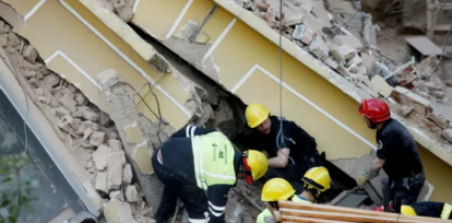 Edificio de 10 pisos se desploma y hay decenas personas atrapadas en Argentina,Edificio de 10 pisos se desploma y hay decenas personas atrapadas en Argentina