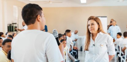 Carolina Mejía conversa con estudiantes de Capotillo sobre responsabilidad ciudadana,Carolina Mejía conversa con estudiantes de Capotillo sobre responsabilidad ciudadana