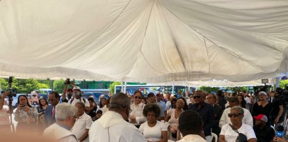 Jet Set, un mes después: el altar improvisado que honra a 233 víctimas,Jet Set, un mes después: el altar improvisado que honra a 233 víctimas