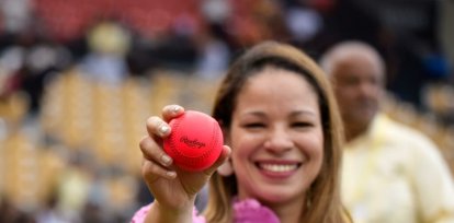 Las Águilas se visten de rosa y se unen a la campaña de prevención contra el cáncer de mama,Las Águilas se visten de rosa y se unen a la campaña de prevención contra el cáncer de mama