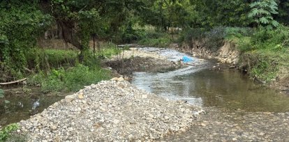Las fotos presentan las pilas de arenas, las cuales son comunes que luego son retiradas por camiones volteos del municipio