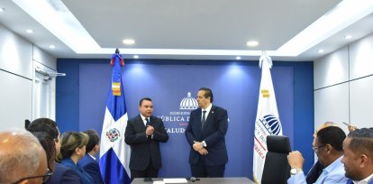 Ministro de Salud Víctor Atallah juramenta a Julio César Landrón como nuevo director del SNS