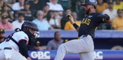 Leody Taveras, de las Aguilas Cibaeñas, anota en un partido ante los Leones del Escogido.