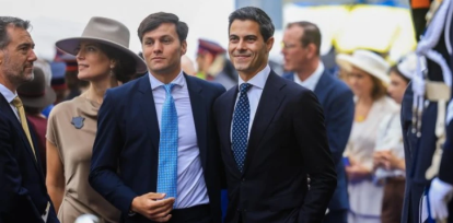 Jetten y su pareja, el jugador argentino de hockey Nicolás Keenan.