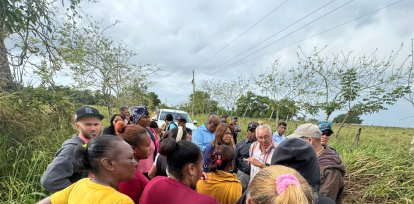 Protestan y paralizan docencia en Cotuí por deterioro de camino hacia ...