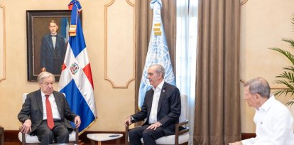 cooperación de la República Dominicana con todos nuestros esfuerzos en este sentido; es decir, que compartimos una visión que es de una total prioridad en este momento, a reforzar el combate