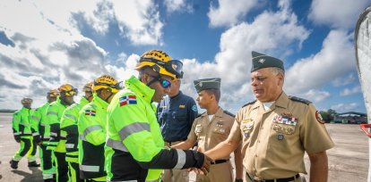 Gobierno dominicano envía nuevo contingente de rescatistas a Venezuela para reforzar las labores de búsqueda y rescate