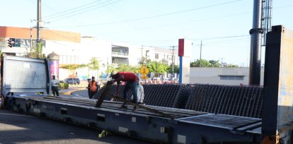Agentes intentan viabilizar el tránsito