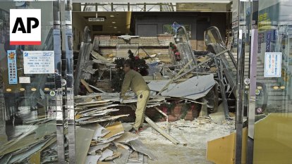Japan was assessing damage Tuesday and cautioning people of potential aftershocks after a late-night 7.5 magnitude earthquake caused injuries, light damage and a small tsunami in Pacific coastal communities.
#japan #earthquake
Subscribe: http://smarturl.it/AssociatedPress
Read more: https://apnews.com
This video may be available for archive licensing via https://newsroom.ap.org/home