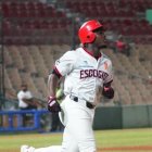 Héctor Rodríguez, Leones.