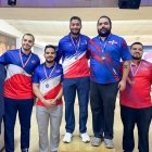 El inmortal  del Deportes Rolando Sebelén, junto a los ganadores de medallas.
