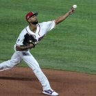 El zurdo abridor Cristopher Sánchez durante su gran actuación monticular anoche ante Corea del Sur.