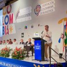 La foto presenta a uno de los expositores durante la realización del 29vo. Congreso Nacional de Municipios