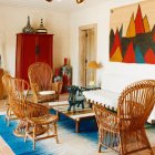 Maximalismo curado: una de las propuestas para decorar esta temporada.
