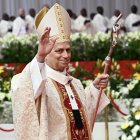 Papa León XIV bendice fieles en  Guinea Ecuatorial.  EFE