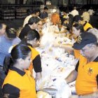 Distribuyen alimentos en la Línea