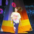 Iris Guaba sigue enriqueciendo el jeans