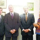 Embajadas exponen litografías