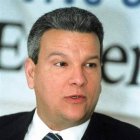 Pide posponer TLC con EE UU