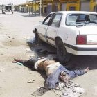 Denuncian bombardeos de EU; secuestran a 11 civiles rusos