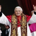 El nuevo Papa es Ratzinger y ha adoptado nombre Benedicto XVI