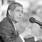 <p>Arias renuncia a su salario como presidente</p>