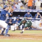 Licey vence 4-1 a Estrellas;<BR>se acerca  medio juego de las AC