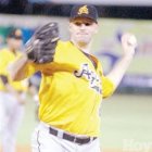 <STRONG>¡Dominio!<BR></STRONG>Derek Lee amarra al Licey