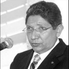 Reyna quiere terminar los centros<BR>regionales antes de acabar gestión